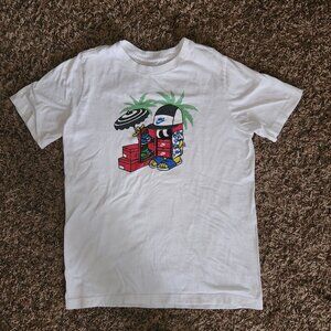 Nike Boys Shoebox Tee Shirt White Size Large